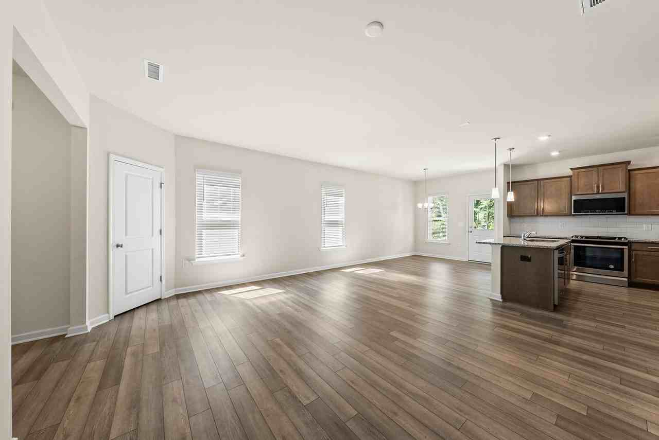 82 Whitesell Way - Photo 7 of 28