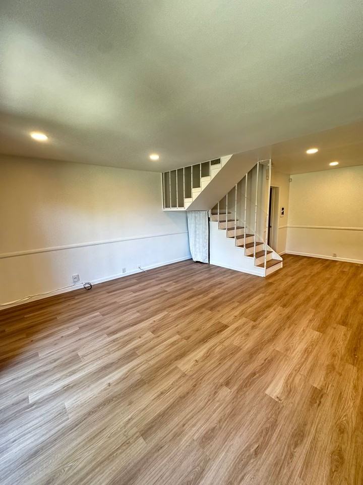 230 Regency Ct #A - Photo 4 of 28