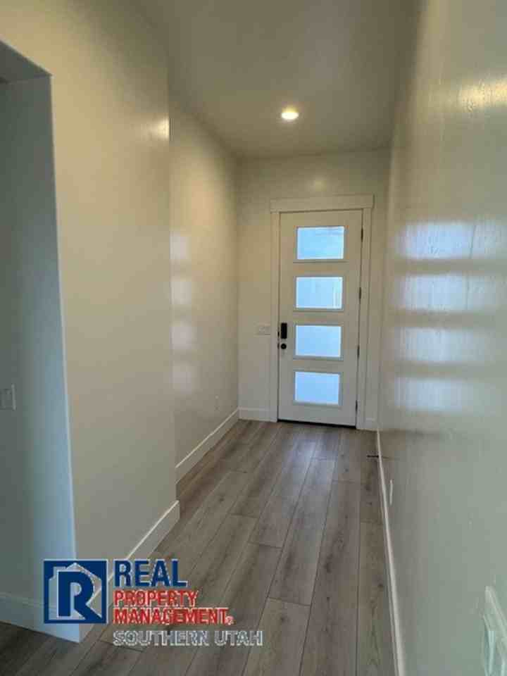 3106 E Photinia Dr - Photo 3 of 25