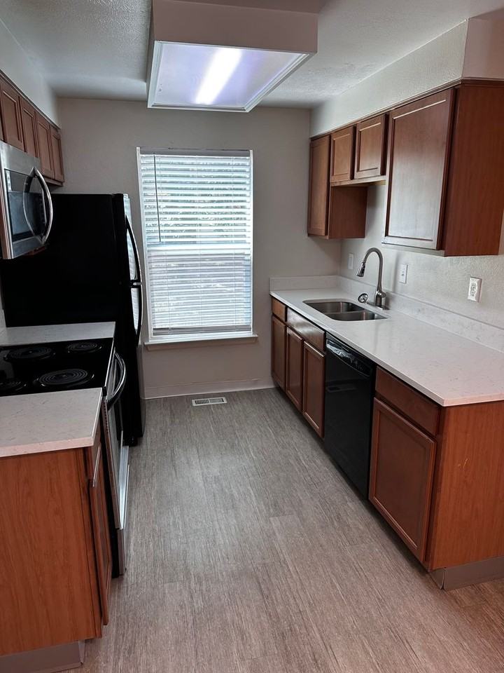 4205 E 119th Pl #C - Photo 4 of 17