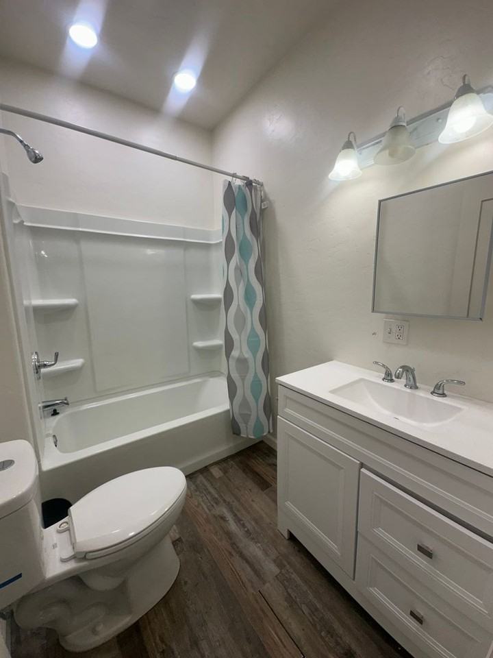 1004 Hall Ave - Photo 2 of 6