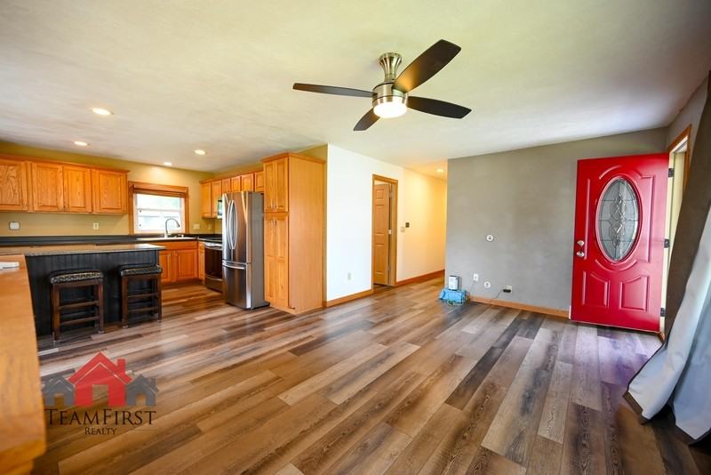 1744 10th Ave - Photo 2 of 36