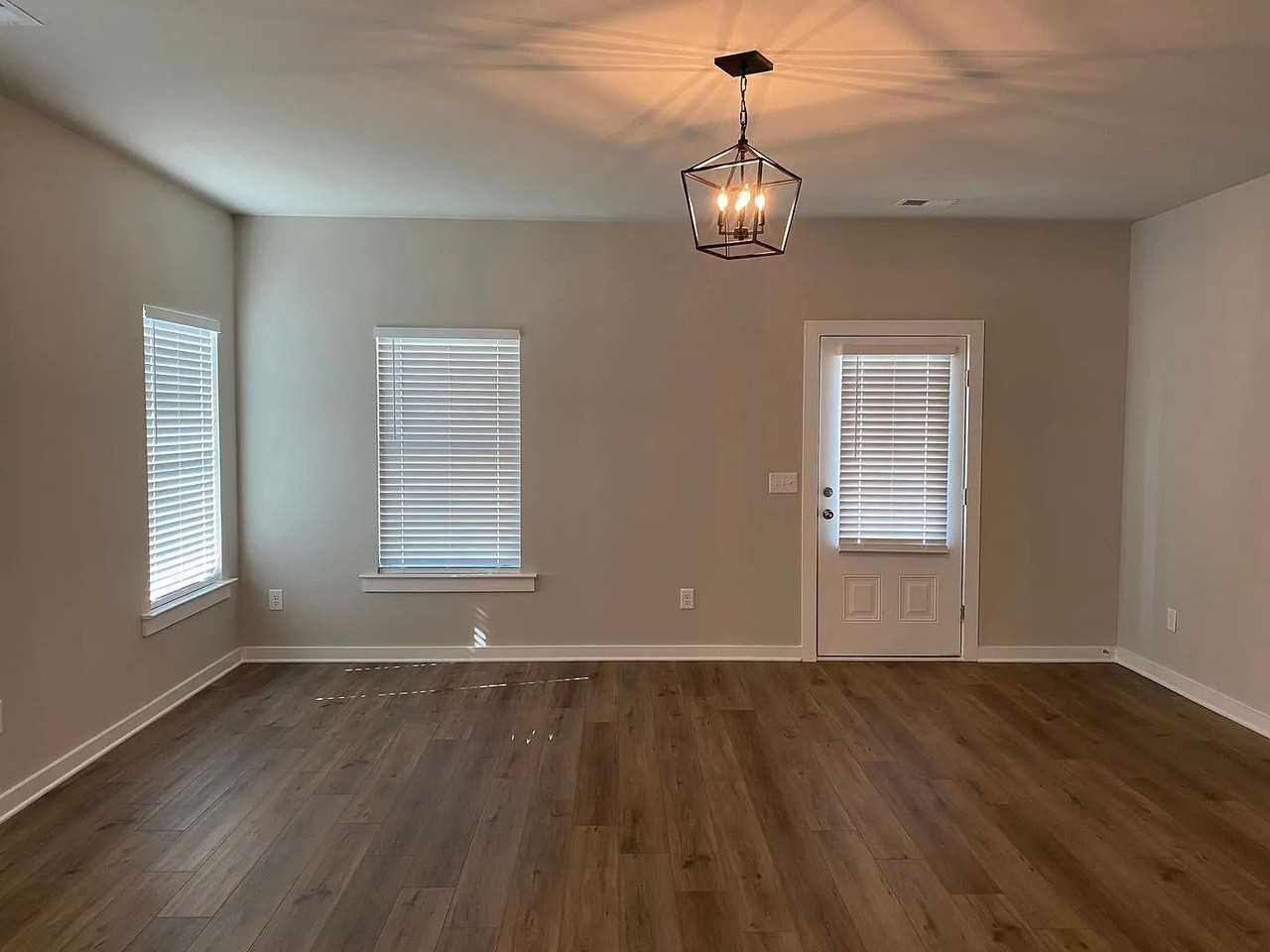 280 Avalon Way - Photo 3 of 13