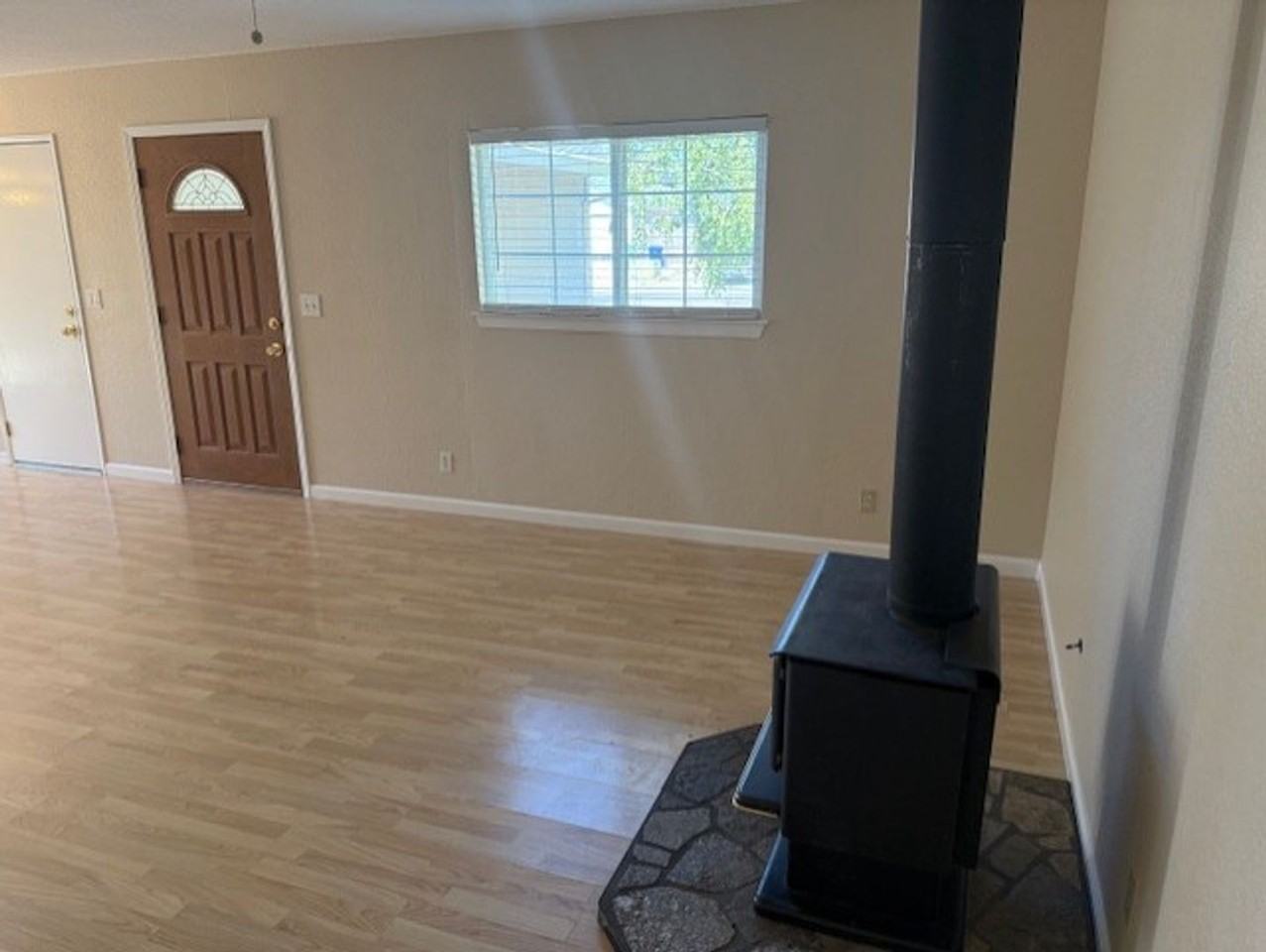 830 Grouse Dr - Photo 7 of 20