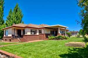 featured image of 2230 Andregg Rd