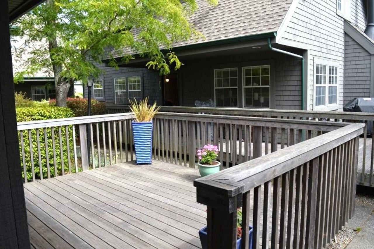 711 Miller Ave - Photo 3 of 22