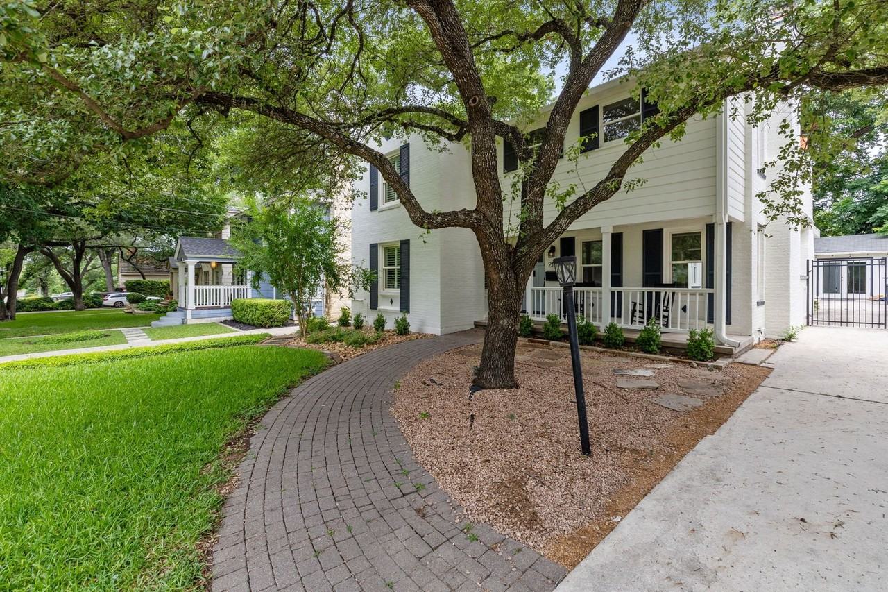 211 College Blvd - Photo 2 of 50