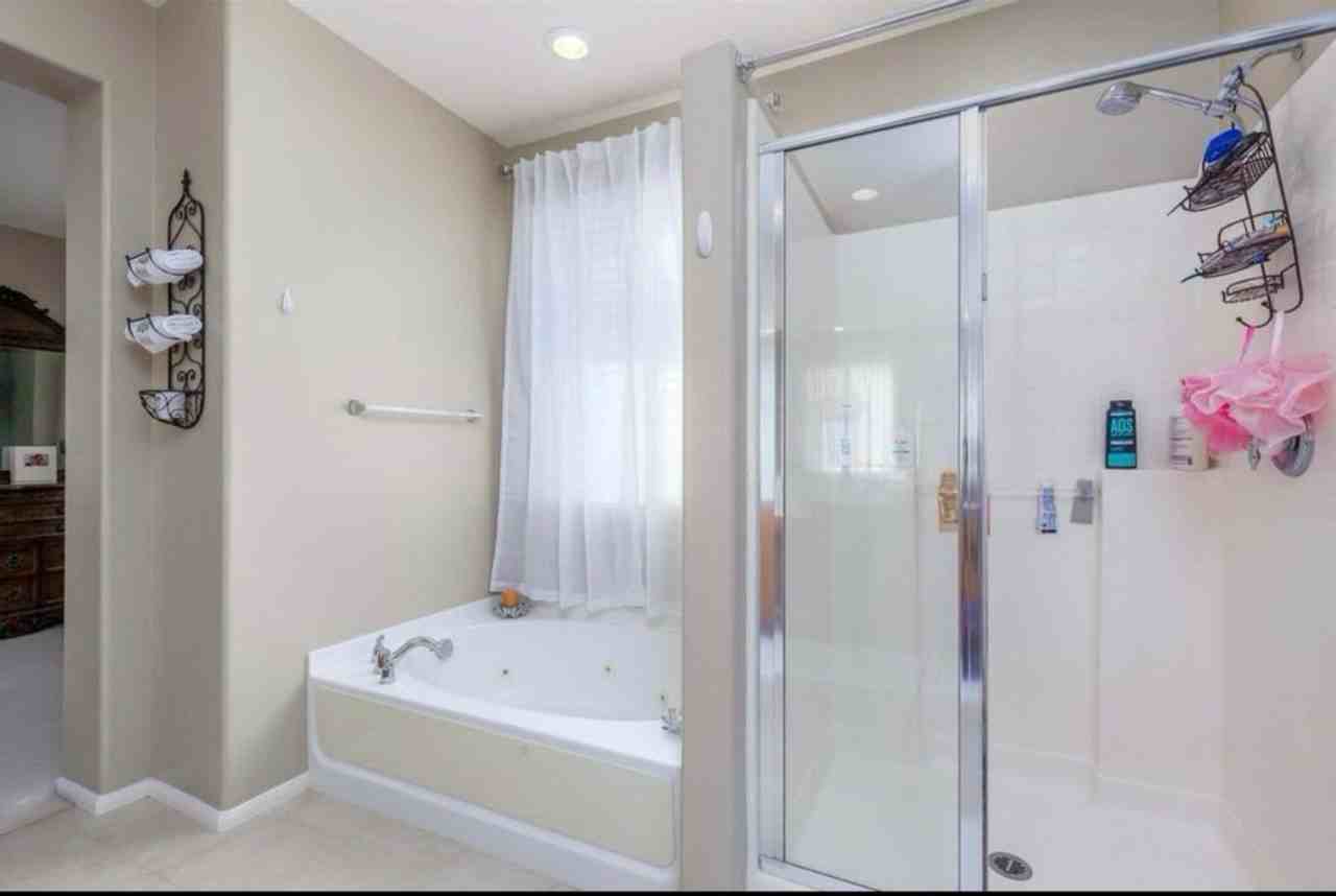 6882 Contes St - Photo 6 of 32