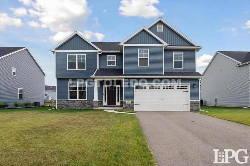 1038 Stoneleigh Rd - Photo 3 of 45