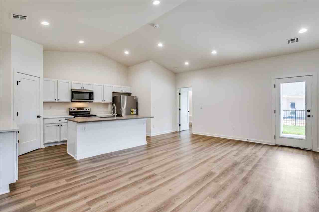 2013 N Melody Ln - Photo 7 of 22
