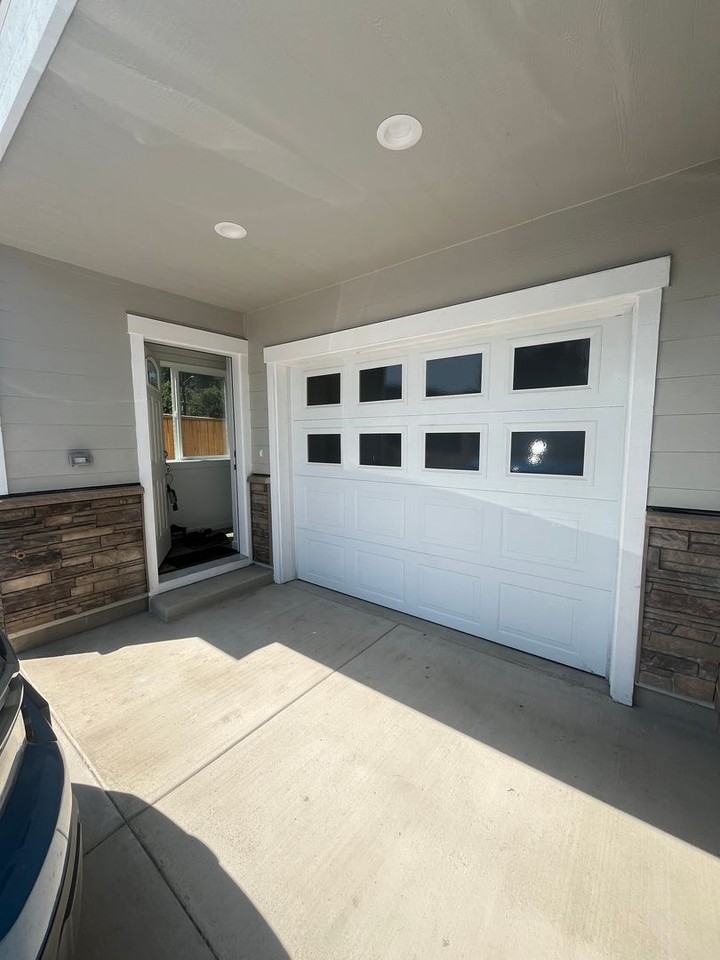 120 65th Pl - Photo 2 of 24