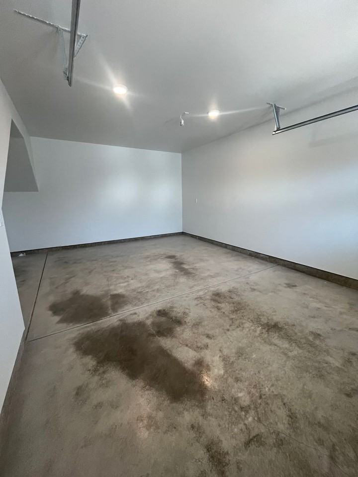 120 65th Pl - Photo 3 of 24