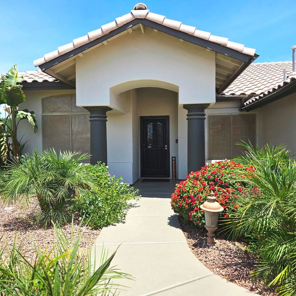 1325 S 28th Dr - Photo 2 of 31