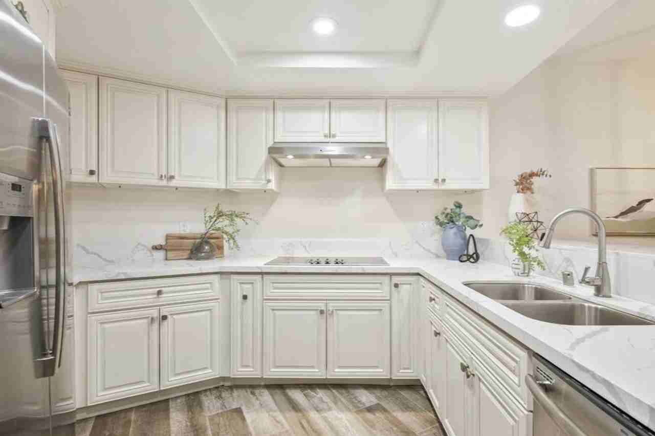 3405 Florida St #305