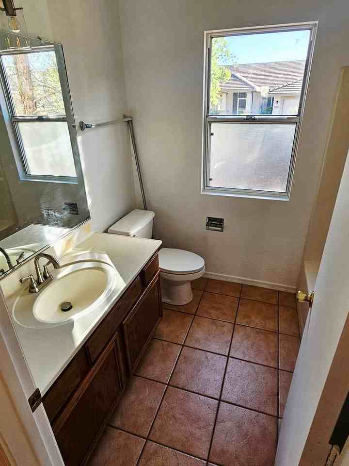 1725 W Tumbleweed Ln - Photo 6 of 11