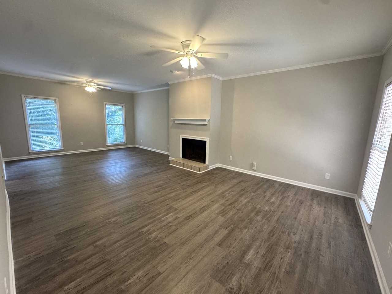 620 Pinecrest Dr - Photo 4 of 42