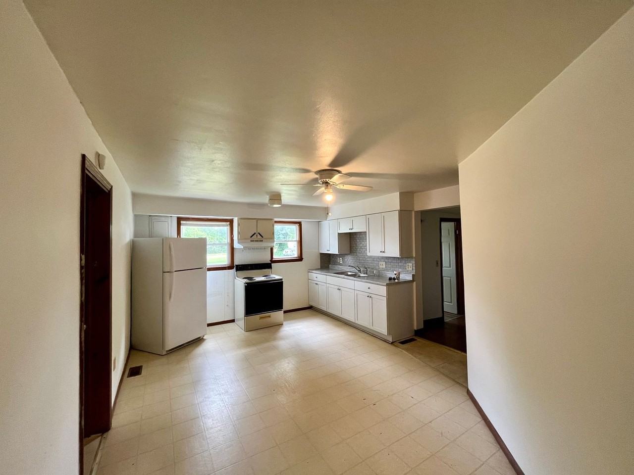 306 Fair St - Photo 3 of 8