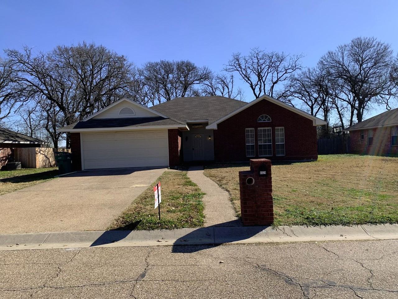 4629 Lexington St - Photo 3 of 14