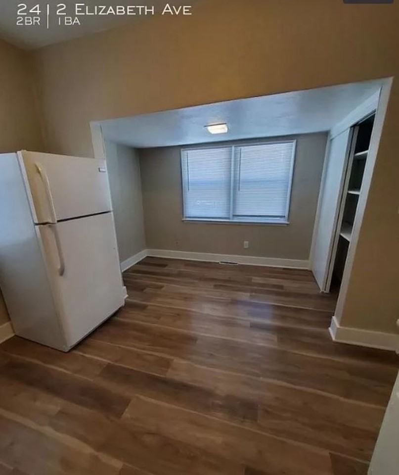 2412 Elizabeth Ave - Photo 2 of 12