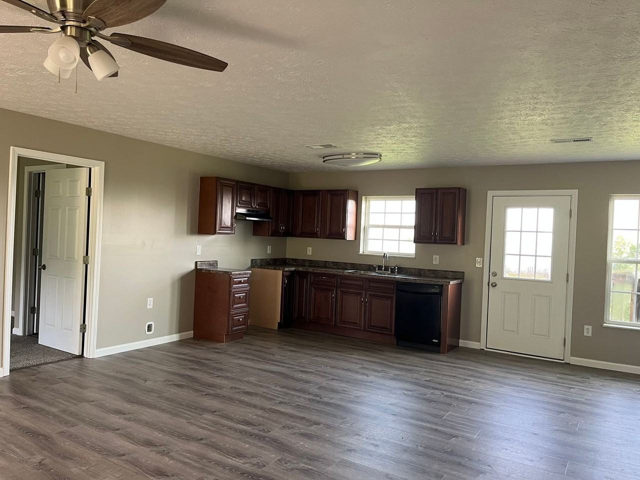672 Privet Dr - Photo 2 of 16