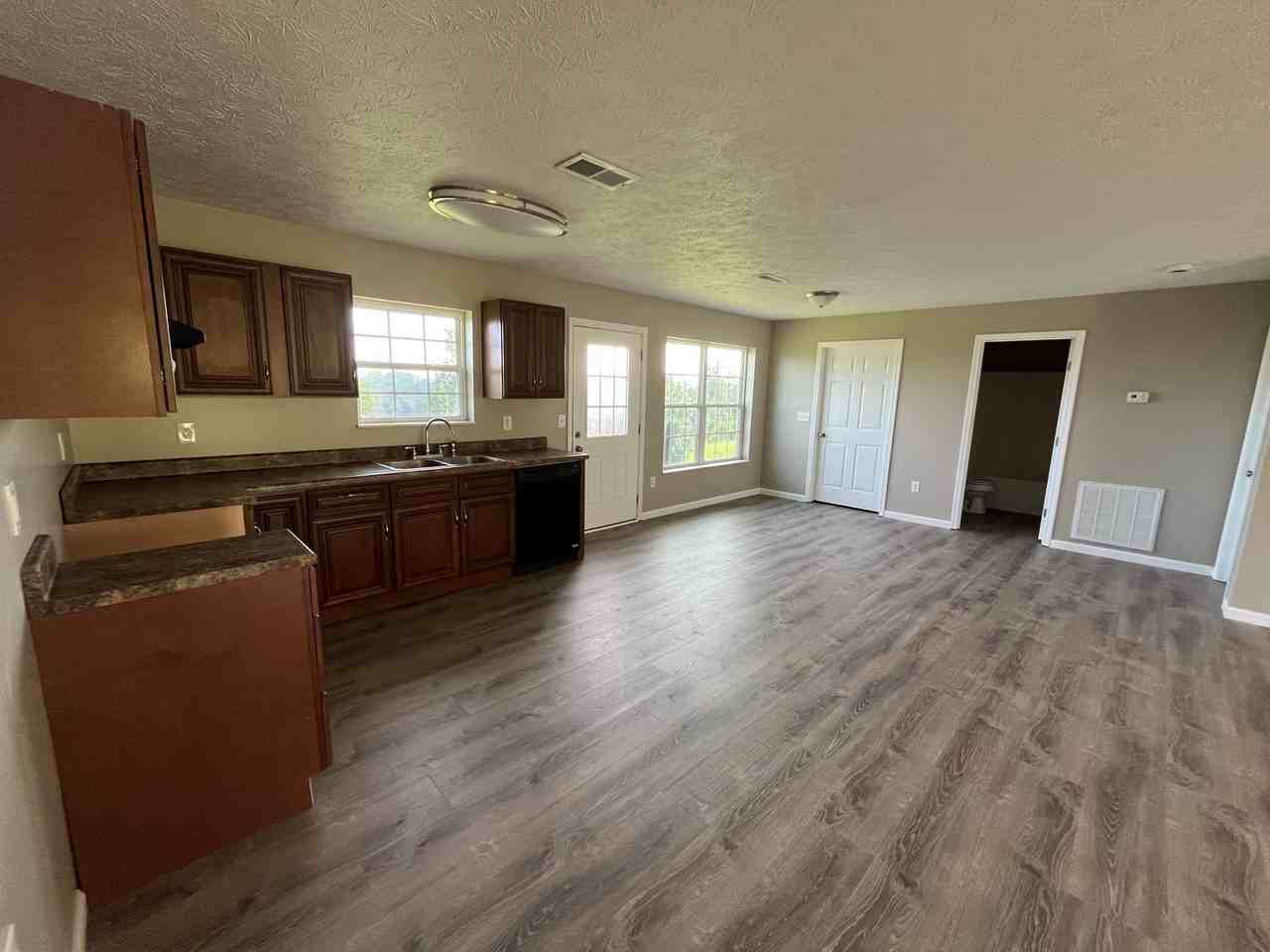 672 Privet Dr - Photo 3 of 16
