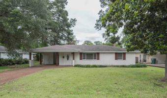 featured image of 2004 Spencer Ave