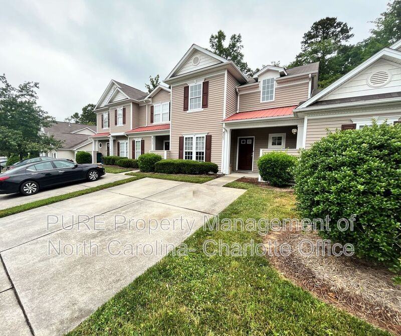 8267 Carob Tree Ln - Photo 3 of 27
