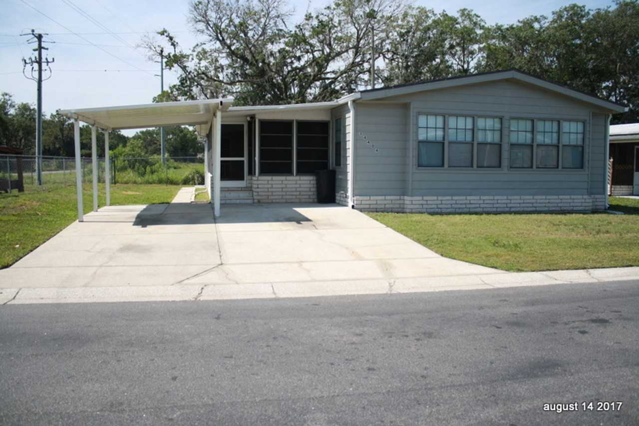 34404 Lodge Dr - Photo 2 of 16