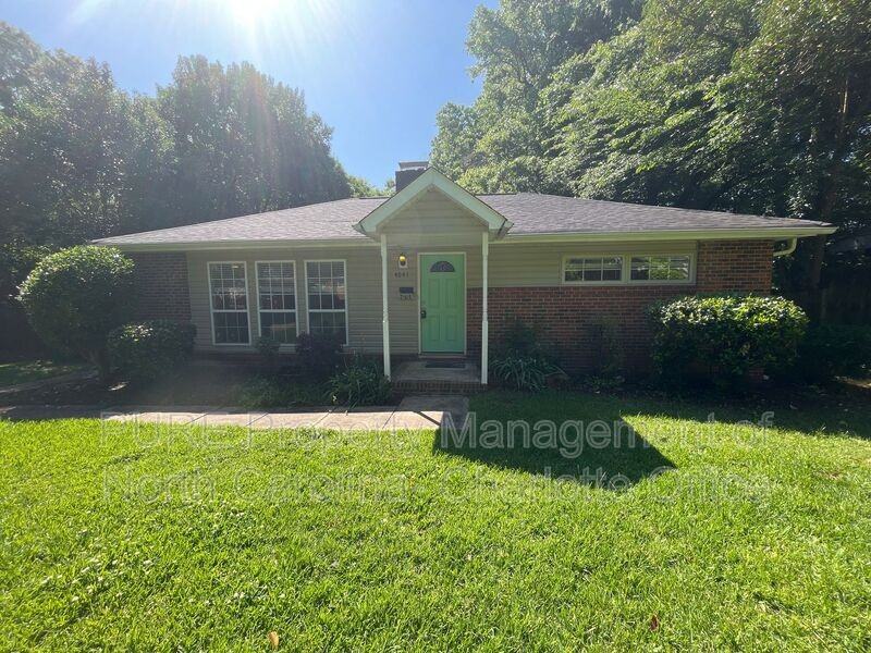 4641 General Pershing Dr - Photo 3 of 27