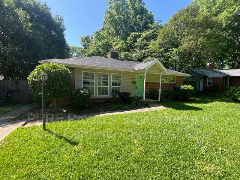 4641 General Pershing Dr - Photo 5 of 27