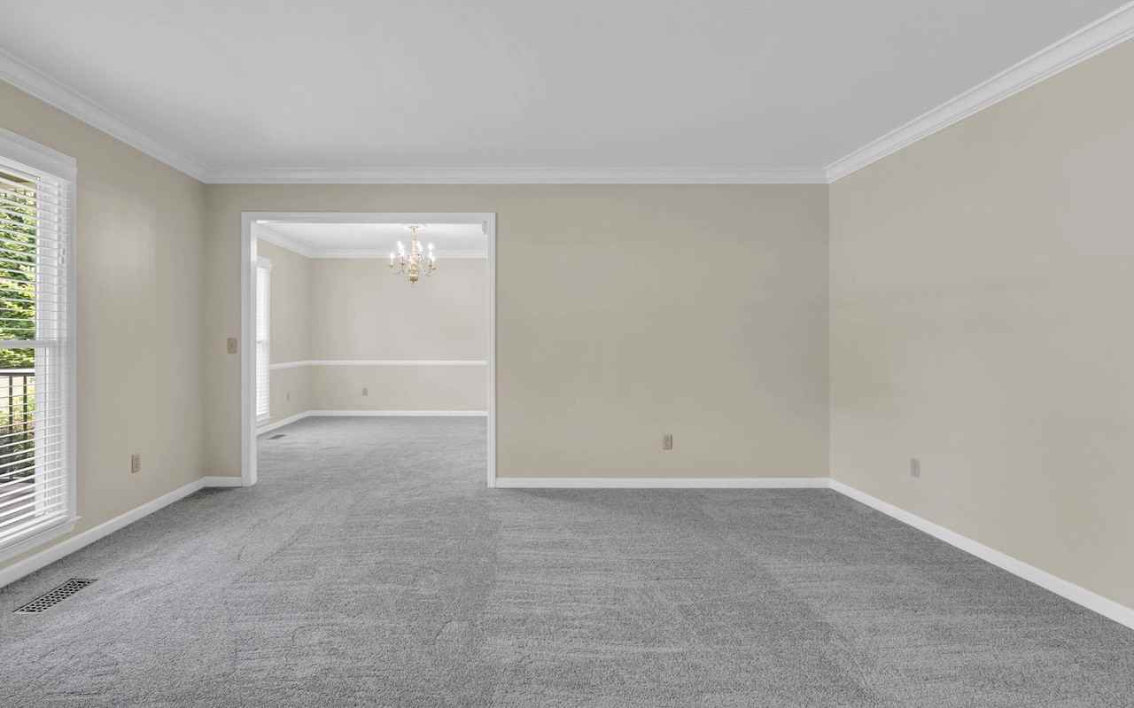 4838 Rolling Meadows Ln - Photo 4 of 39
