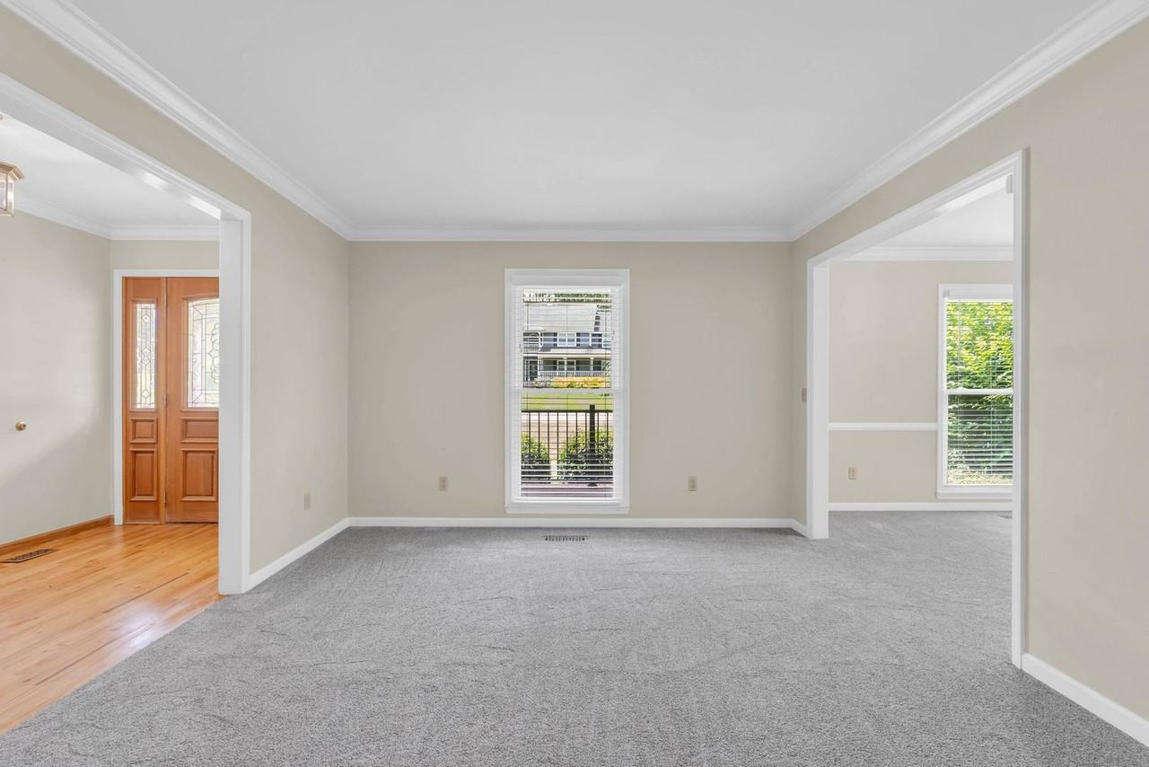 4838 Rolling Meadows Ln - Photo 5 of 39
