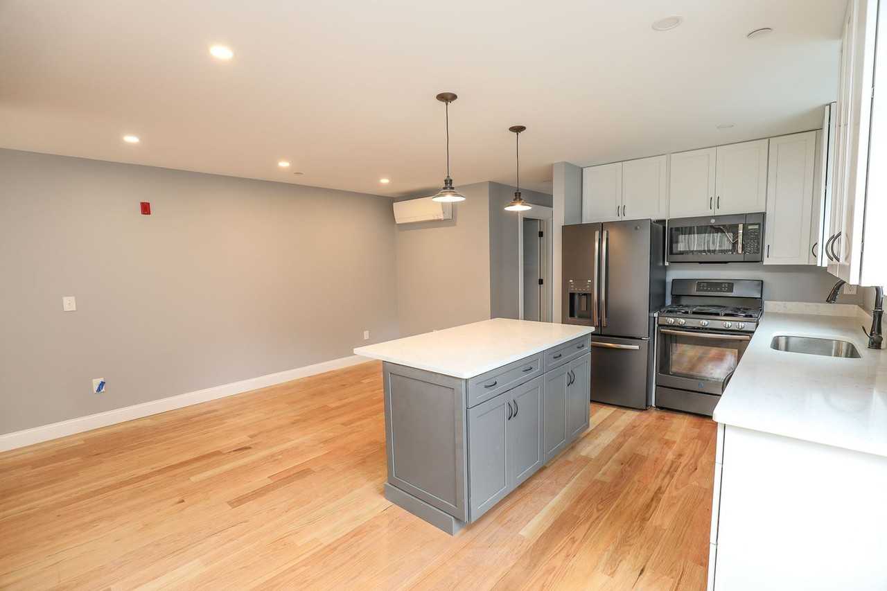 24 Boston Rd - Photo 3 of 31