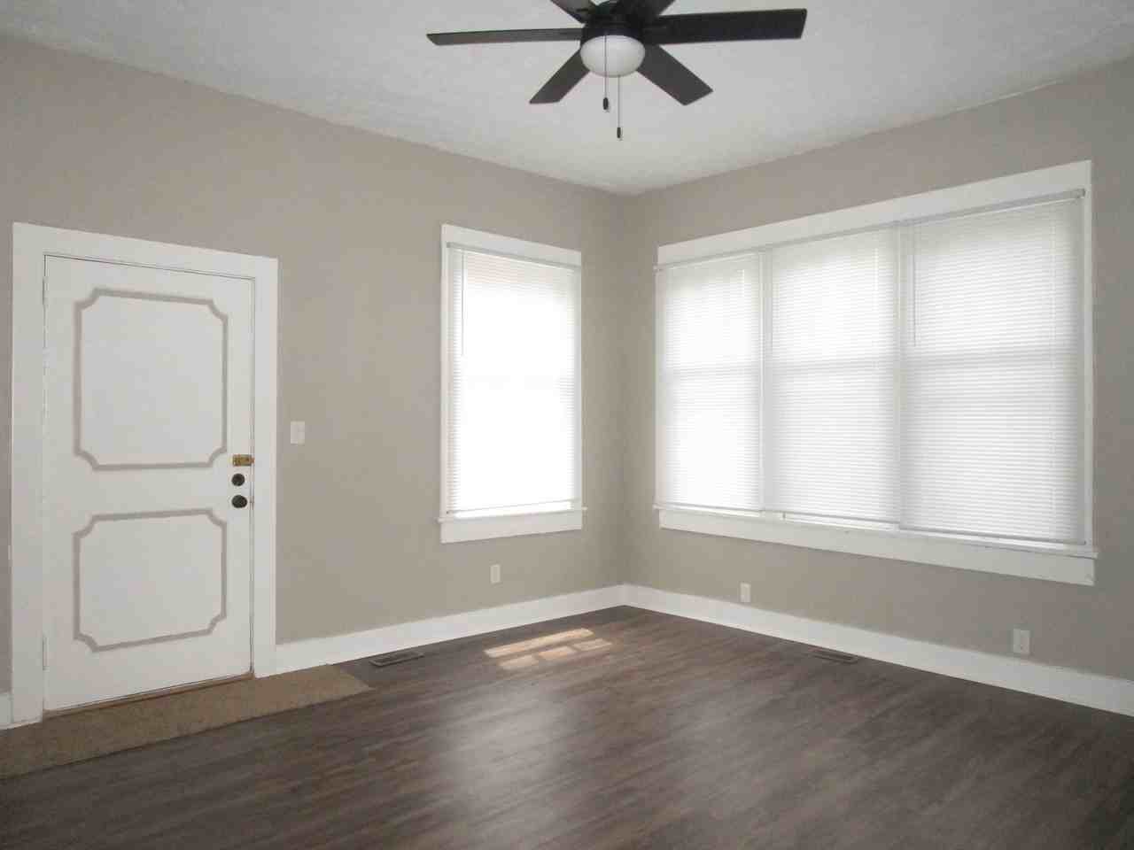 706 E. Jackson - Photo 3 of 28