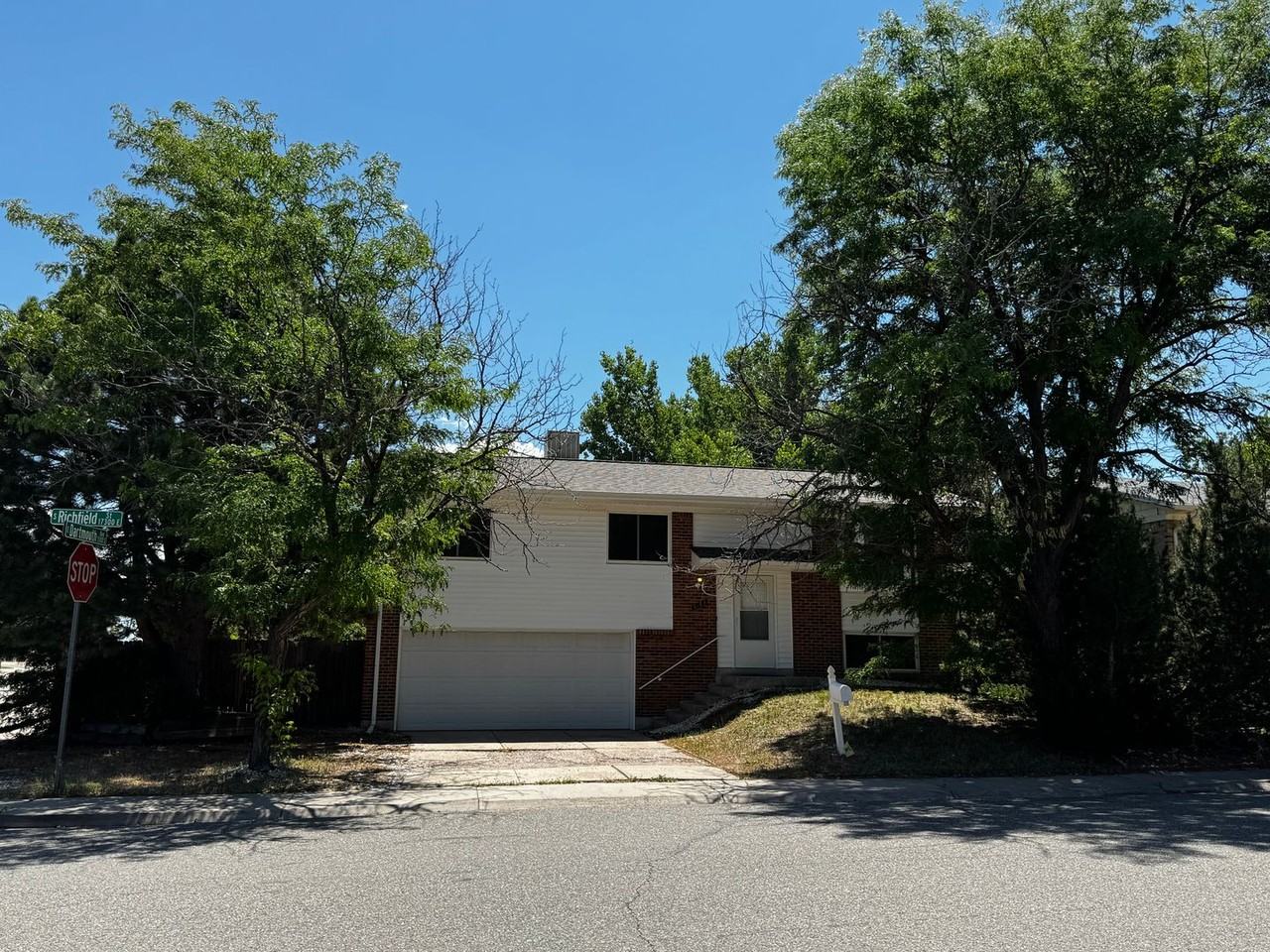 3104 S Richfield St - Photo 3 of 39