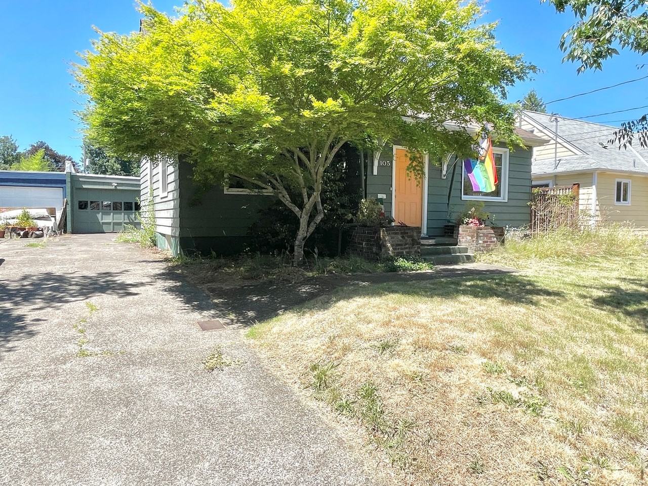 105 Ne 86th Ave - Photo 2 of 21