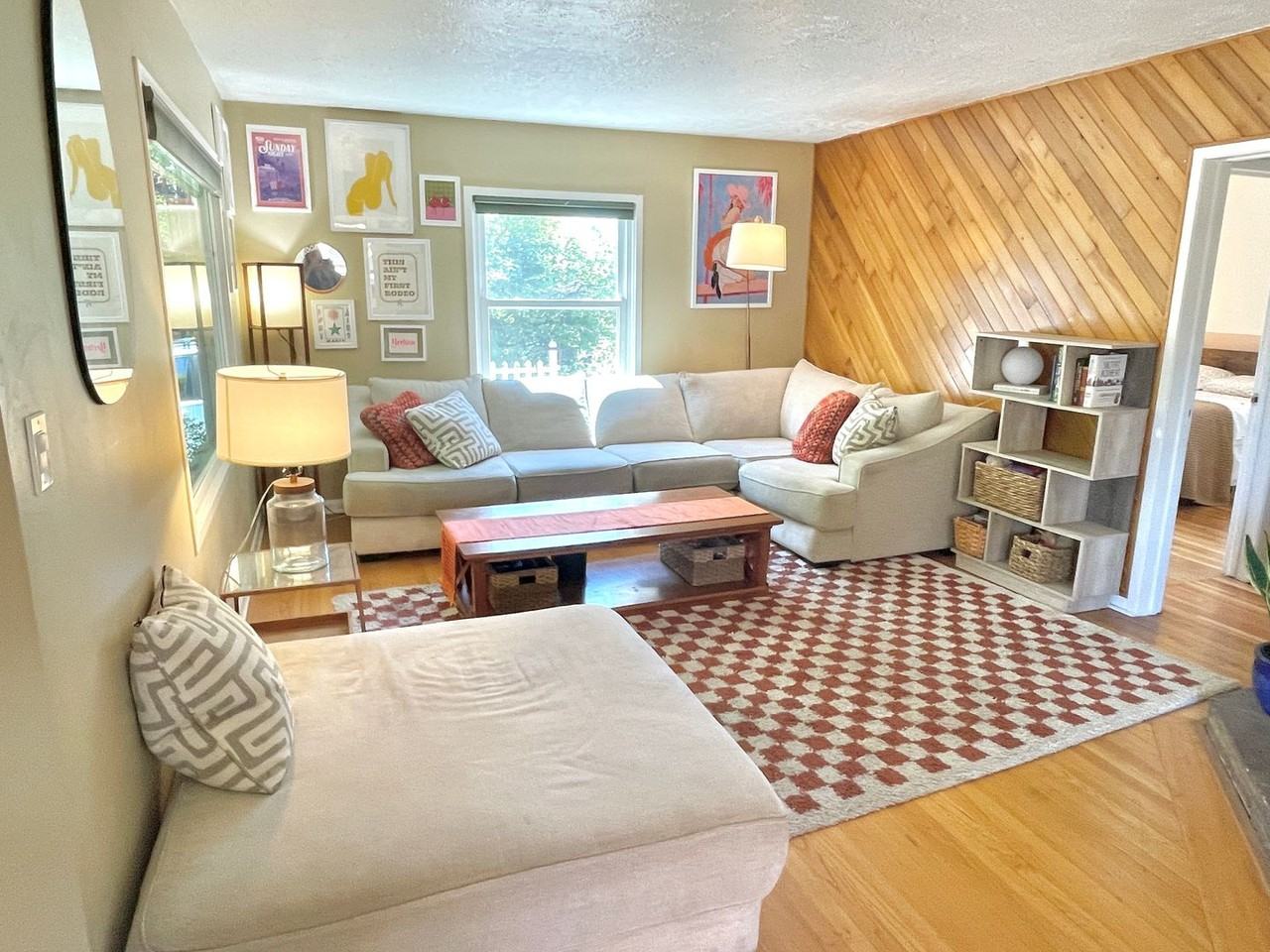 105 Ne 86th Ave - Photo 3 of 21