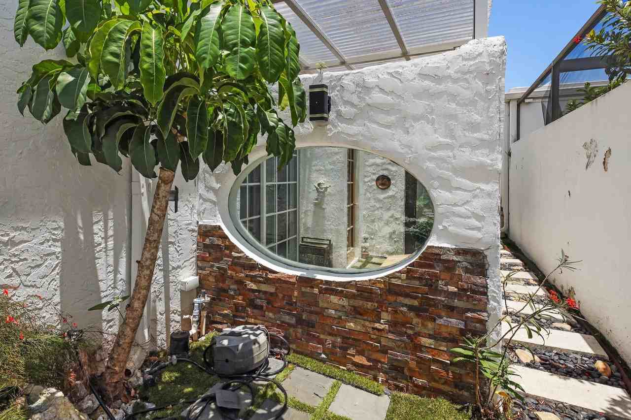 6590 Fountains Cir - Photo 3 of 50