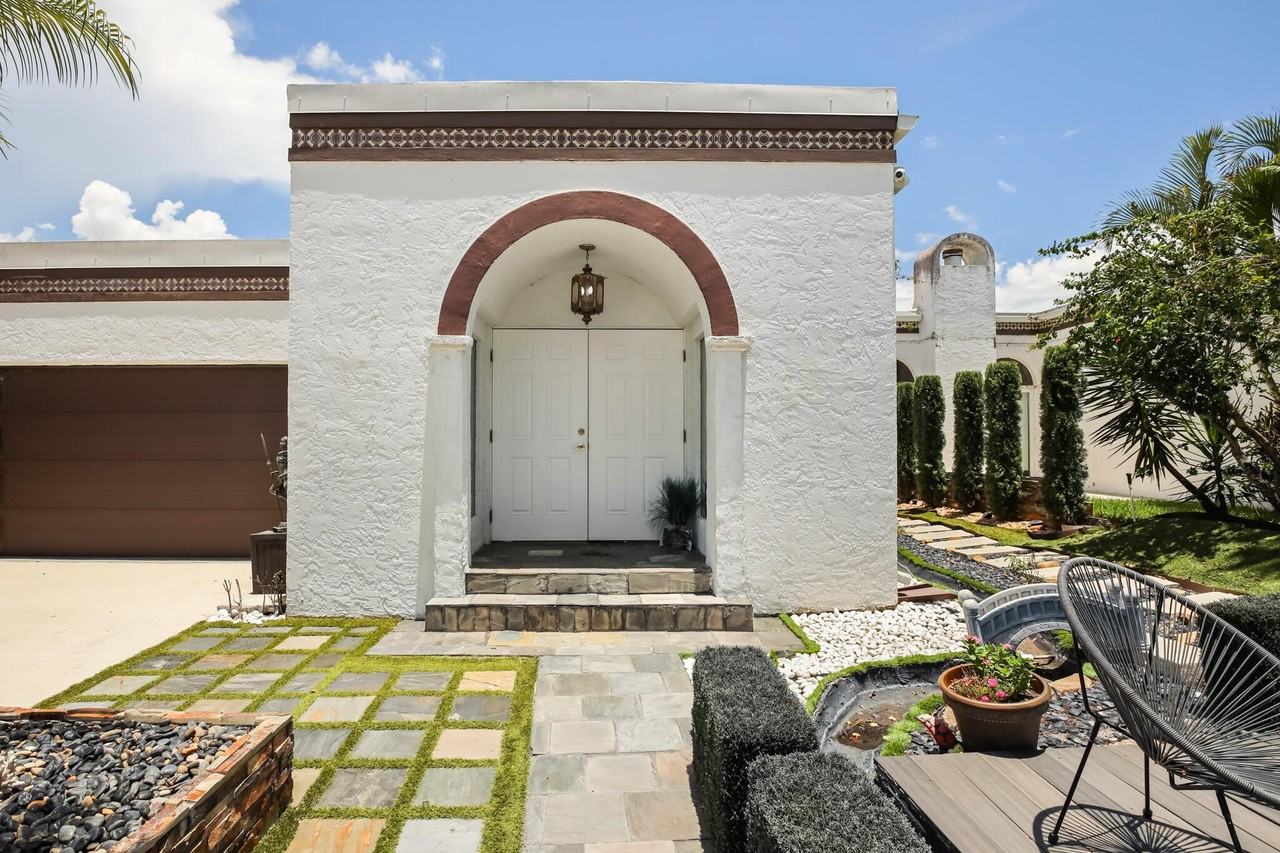 6590 Fountains Cir - Photo 6 of 50