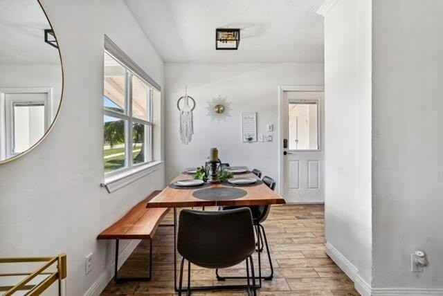 917 W Drew St - Photo 5 of 21