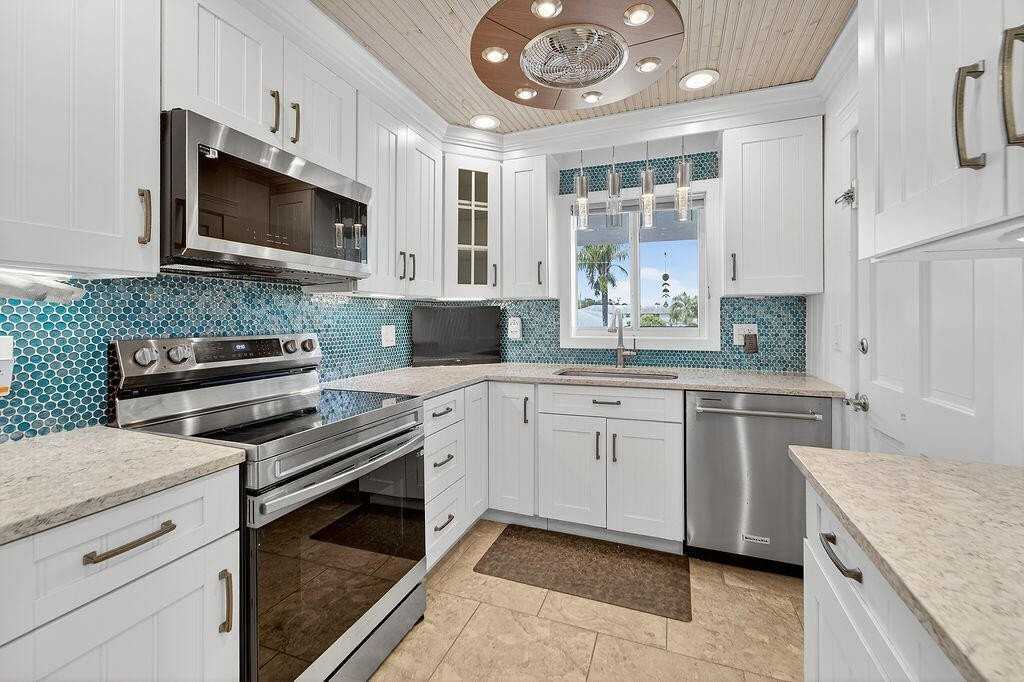 4 Westwood Ave #205H - Photo 2 of 25