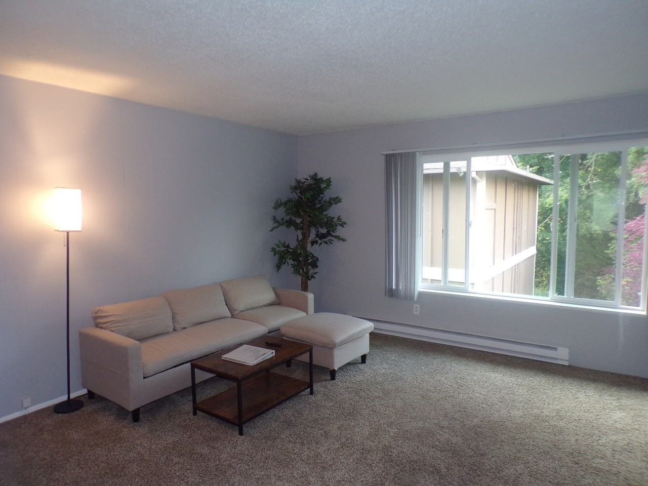 WILLI01: 5102 SW 45th Avenue - Photo 3 of 45