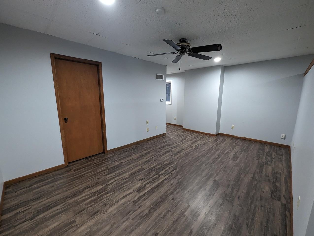 201 High Avenue East - Photo 2 of 5