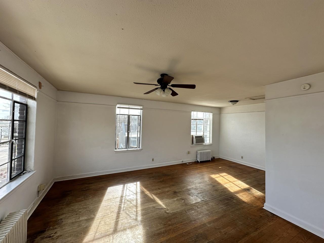 Decker Building - Photo 3 of 9