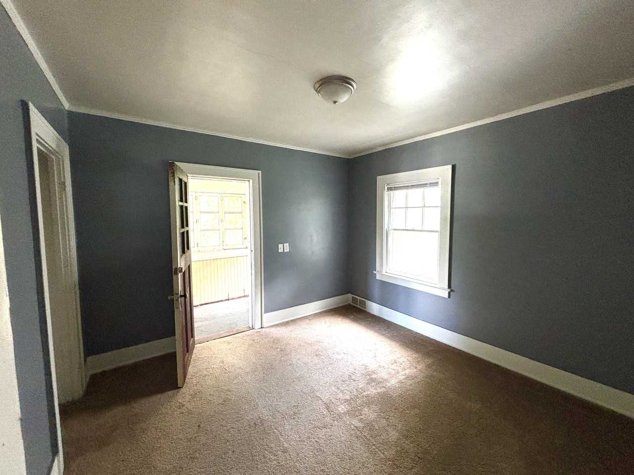 640 Magee Ave #2 - Photo 5 of 12