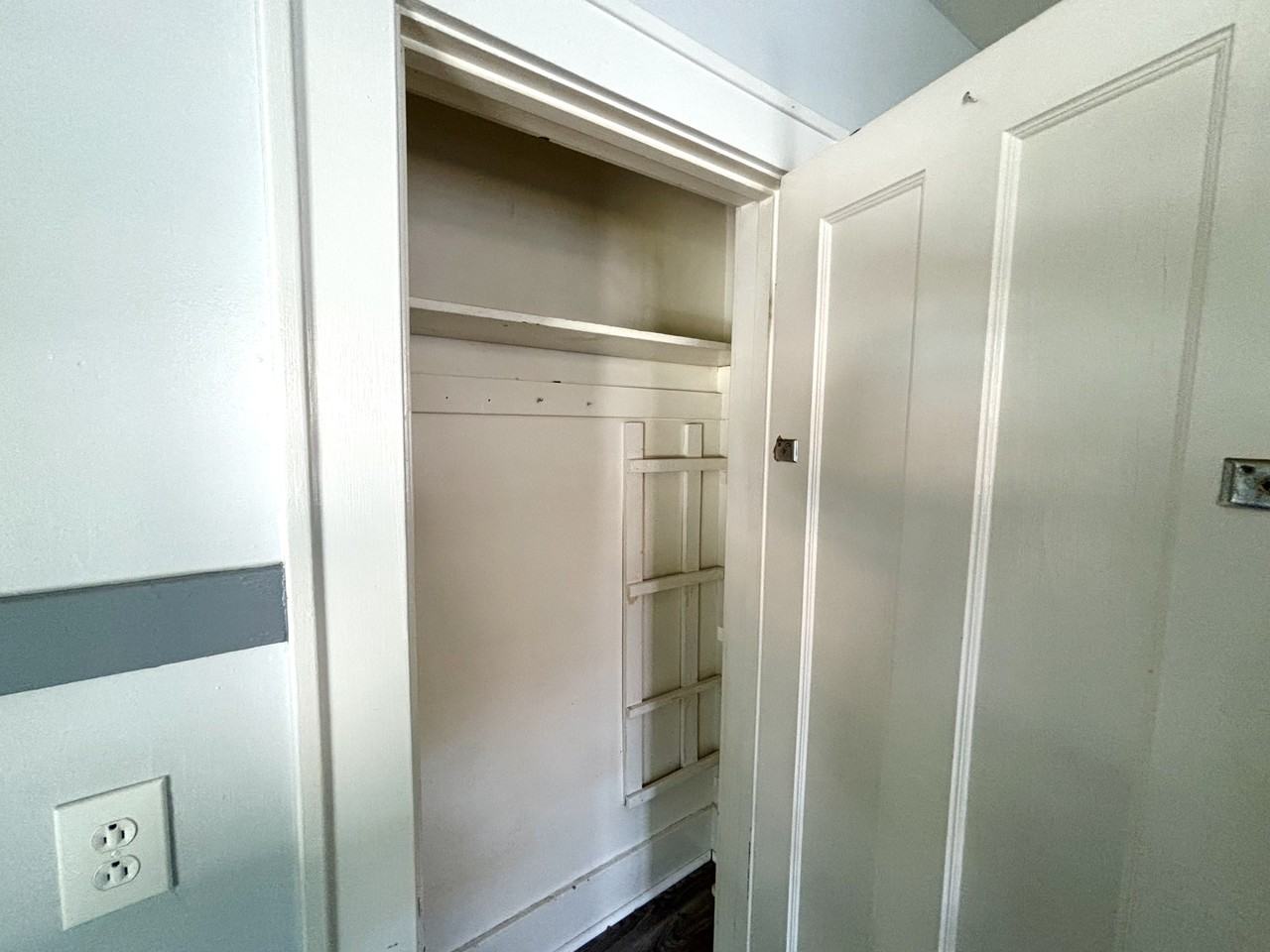 640 Magee Ave #2 - Photo 4 of 12