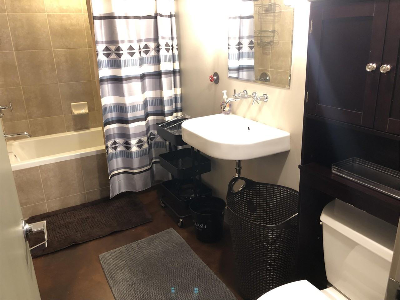 328 S Brg #1 - Photo 2 of 11