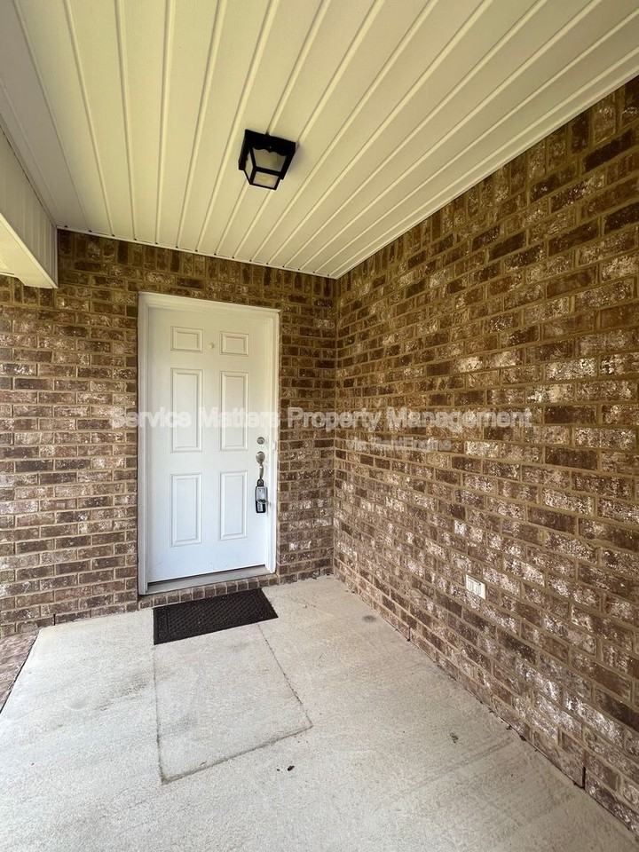 4496 Fiske St - Photo 4 of 39