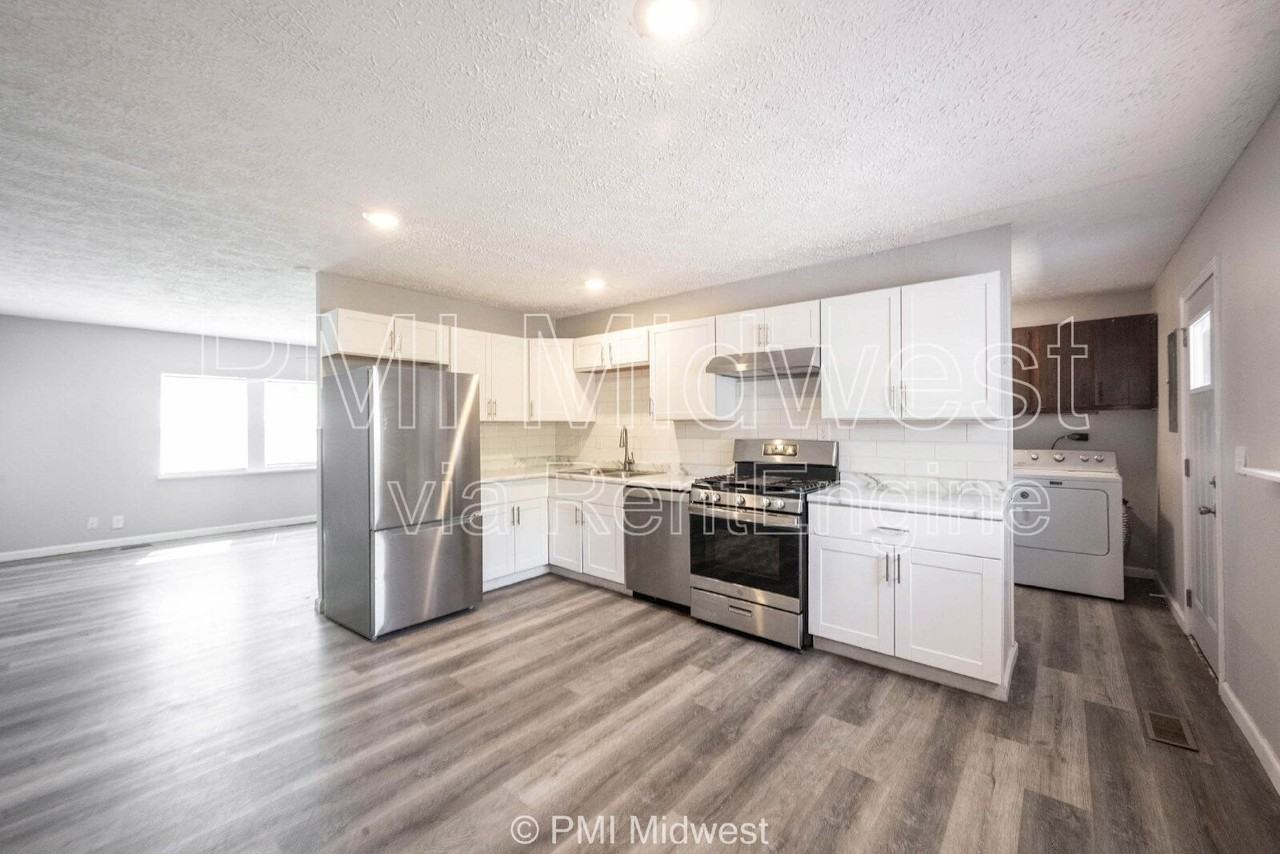 4350 Dubarry Rd - Photo 7 of 31