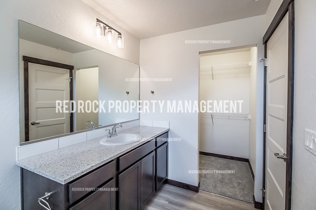 1532 E Latitude Ln #1 - Photo 6 of 17